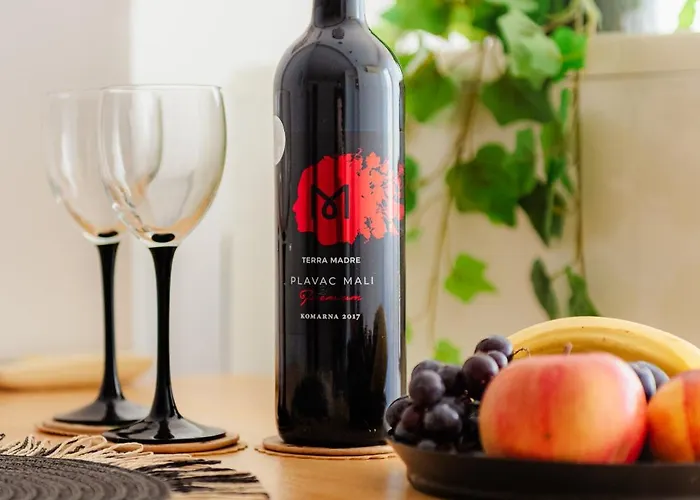 Daire Premium Next To National Arena & Park